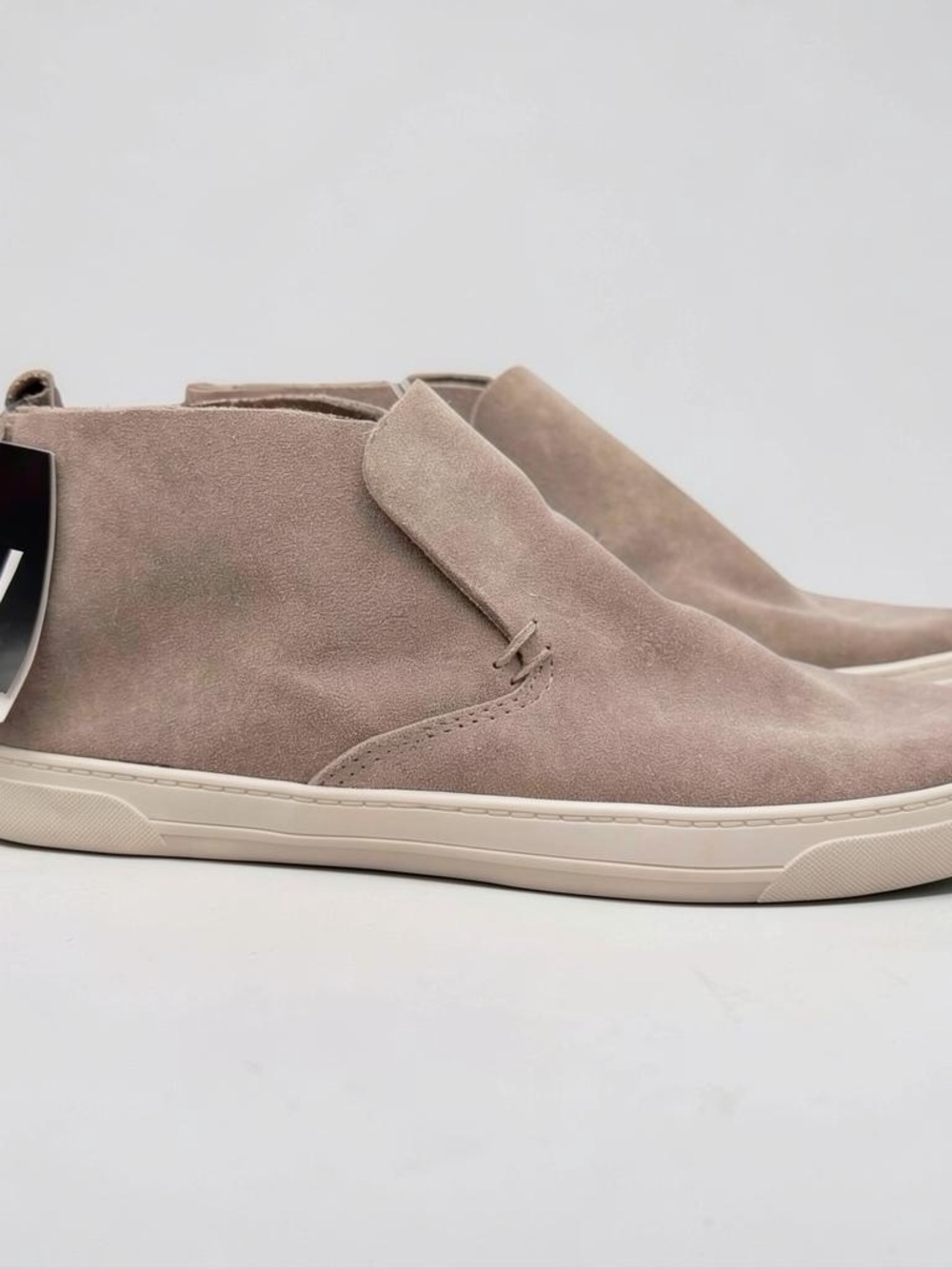 dv target suede chukka slip on sneakers size 8 taupe leather casual
